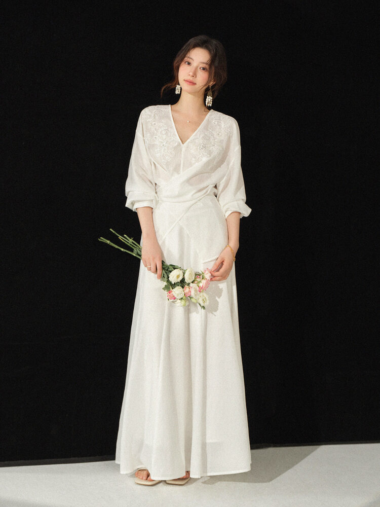 V Neck Embroidered Blouse and  - Palazzo Pant Wide avaliação e preço